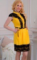 Желтое платье из хлопка и кружева